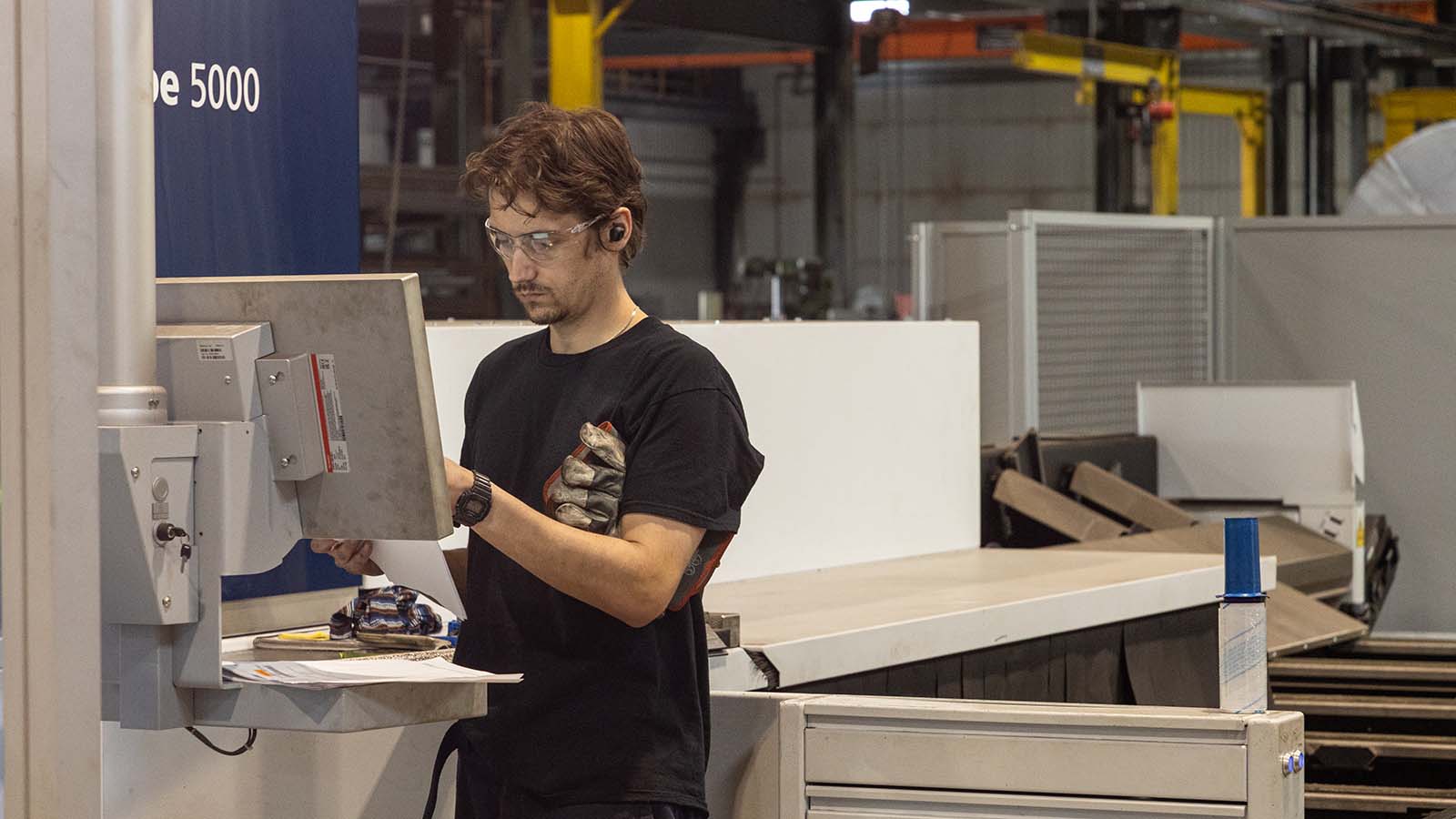 Dynamic Millwrights Inc. worker